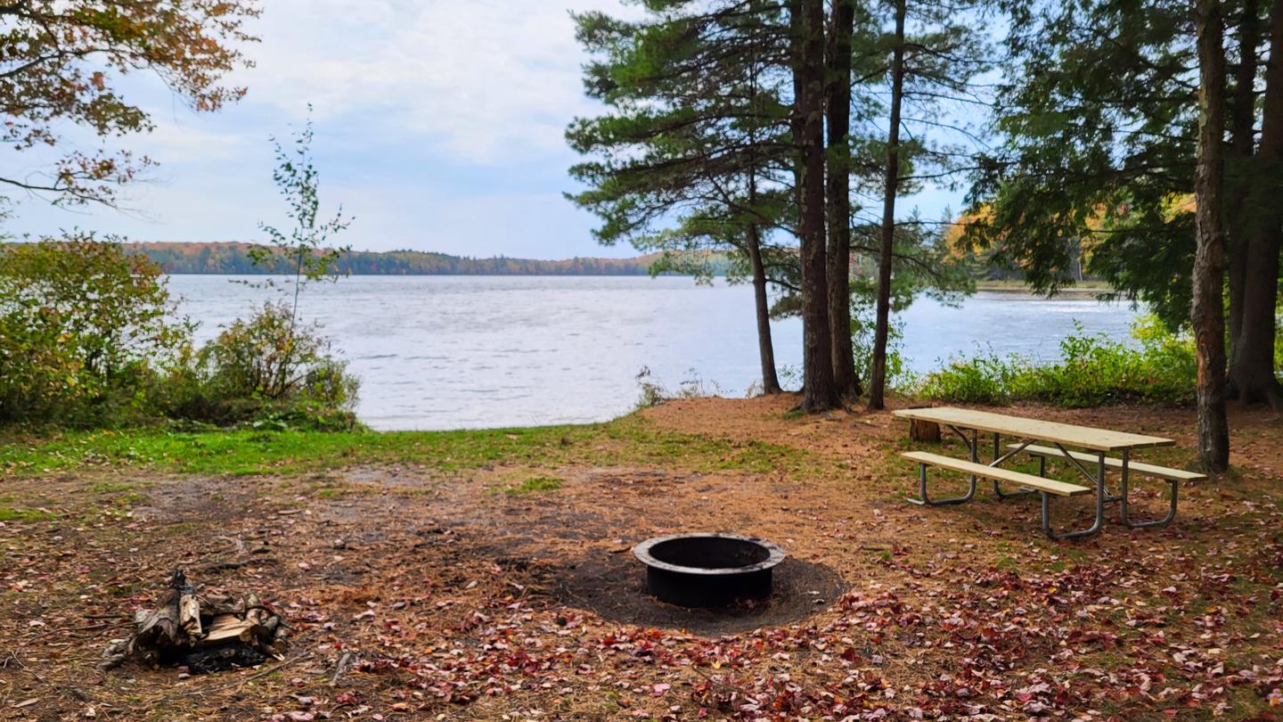 Triangle Lake Campsite in Michigan | Top Horse Trails